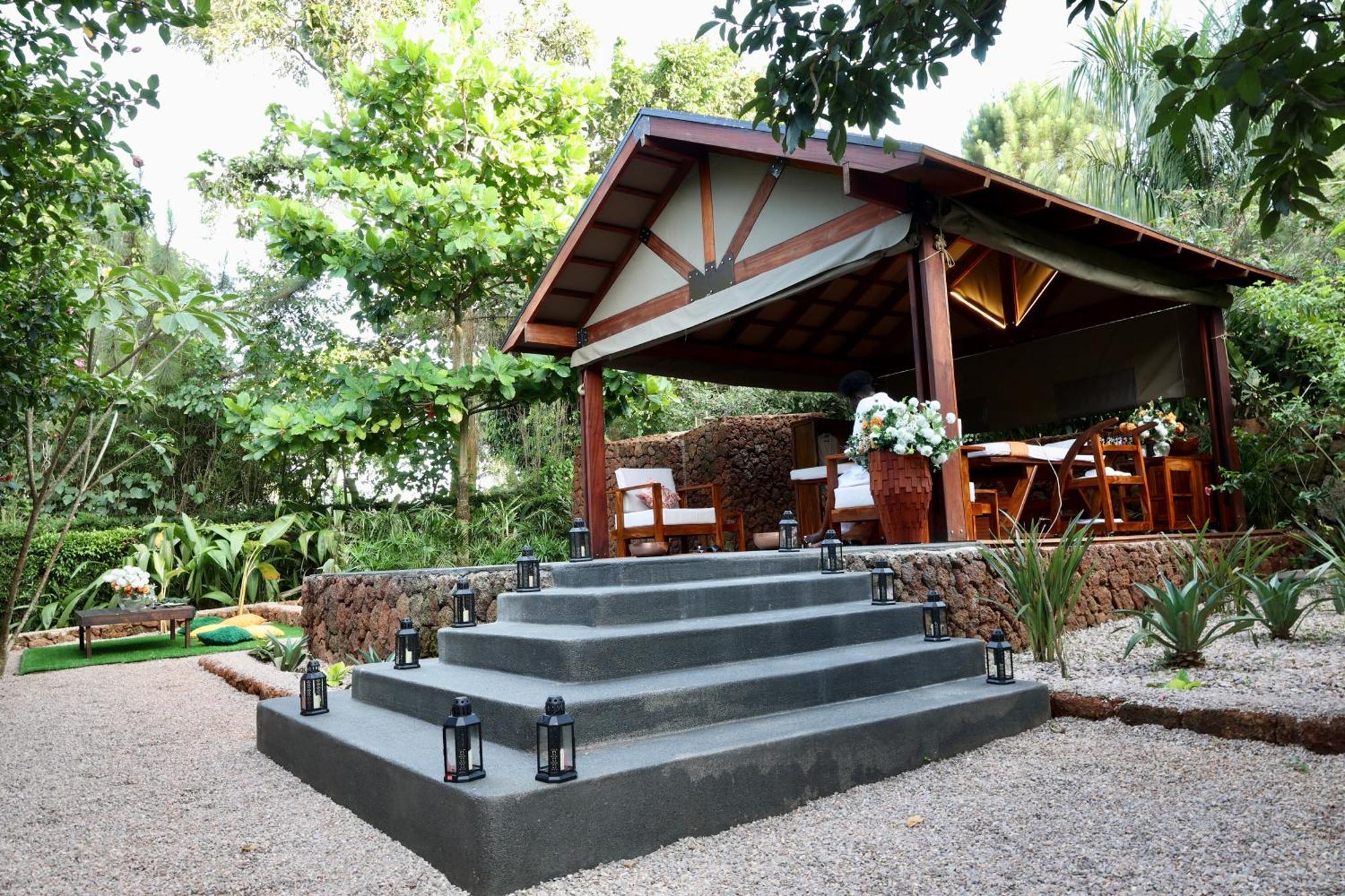Divine Resort&Spa Kampala Exterior foto